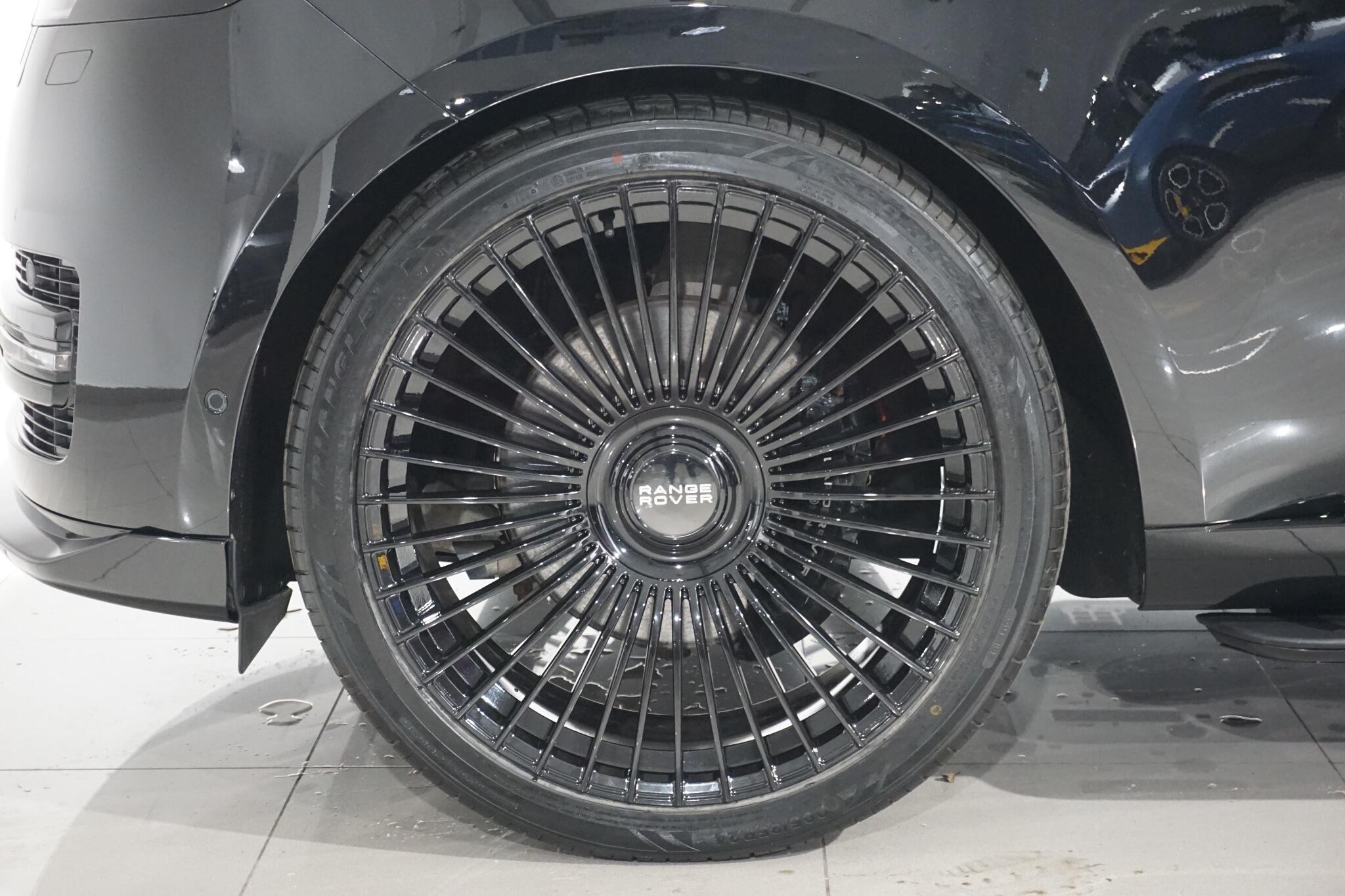 Land Rover Range Rover 3.0 D300 MHEV Autobiography SUV 5dr Diesel Auto 4WD Euro 6 (s/s) (300 ps)